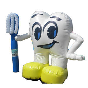 inflatable-advertising-for-toothbrush-S2084.jpg_300x300